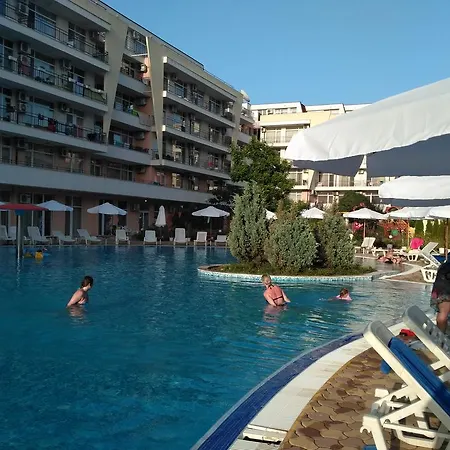 In Grand Kamelia 2 Апартамент
