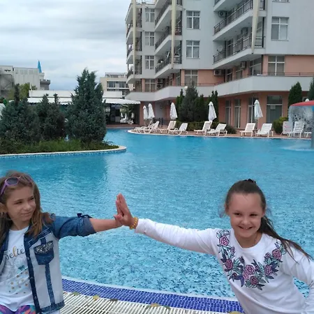 Apartmán In Grand Kamelia 2 Sluneční pobřeží